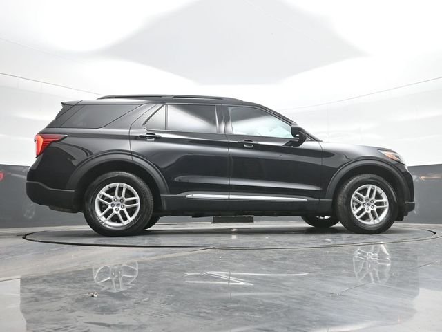 Used 2025 Black Ford Active image 25