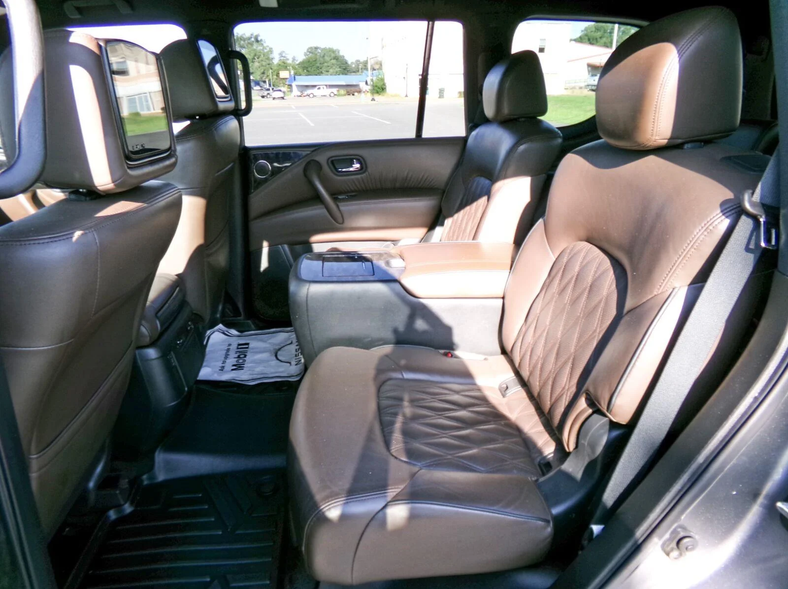 Used 2022 Gun Metallic Nissan Platinum image 14