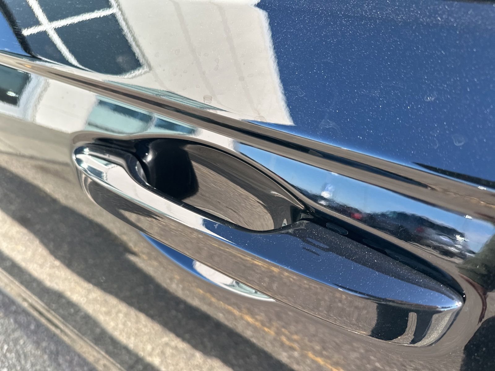 Certified Used 2025 Black Honda SE image 9