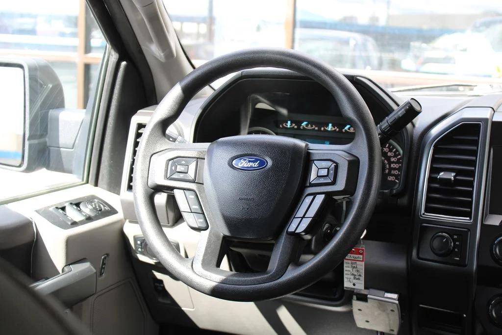 Used 2019 Agate Black Metallic Ford XLT image 20