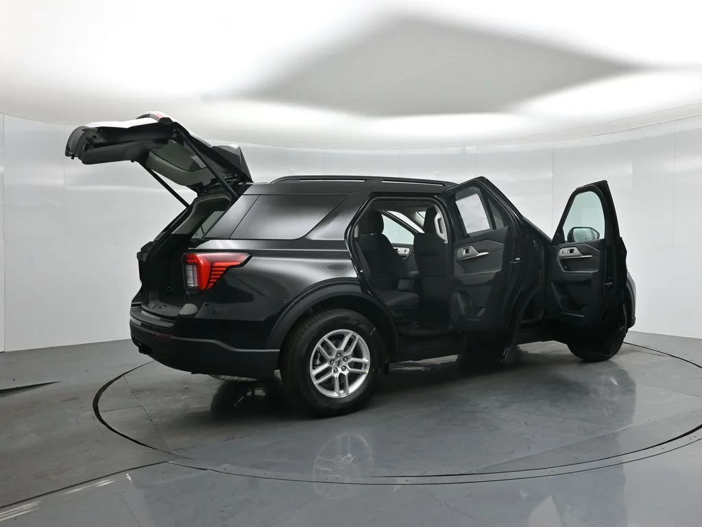 New 2026 Agate Black Metallic Ford Active image 5