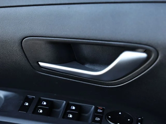 Certified Used 2025 Ash Black Hyundai SEL Convenience image 15