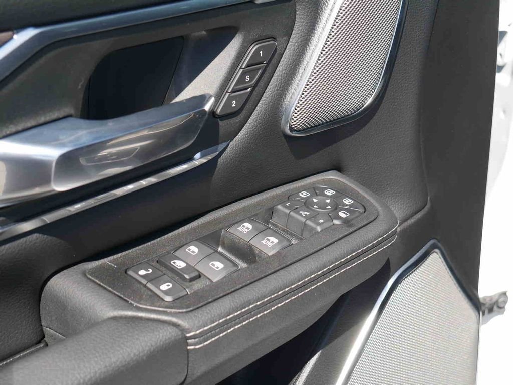 2026 RAM 1500 Laramie - Photo 34