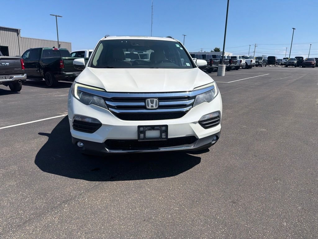 Used 2016 Honda Pilot Elite with VIN 5FNYF6H05GB104343 for sale in Oswego, NY