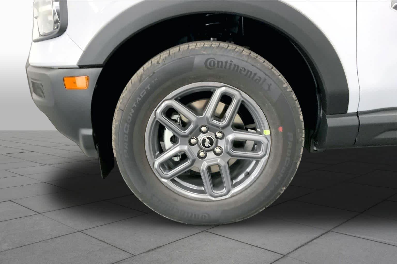 New 2026 Space White Metallic Ford Big Bend® image 9
