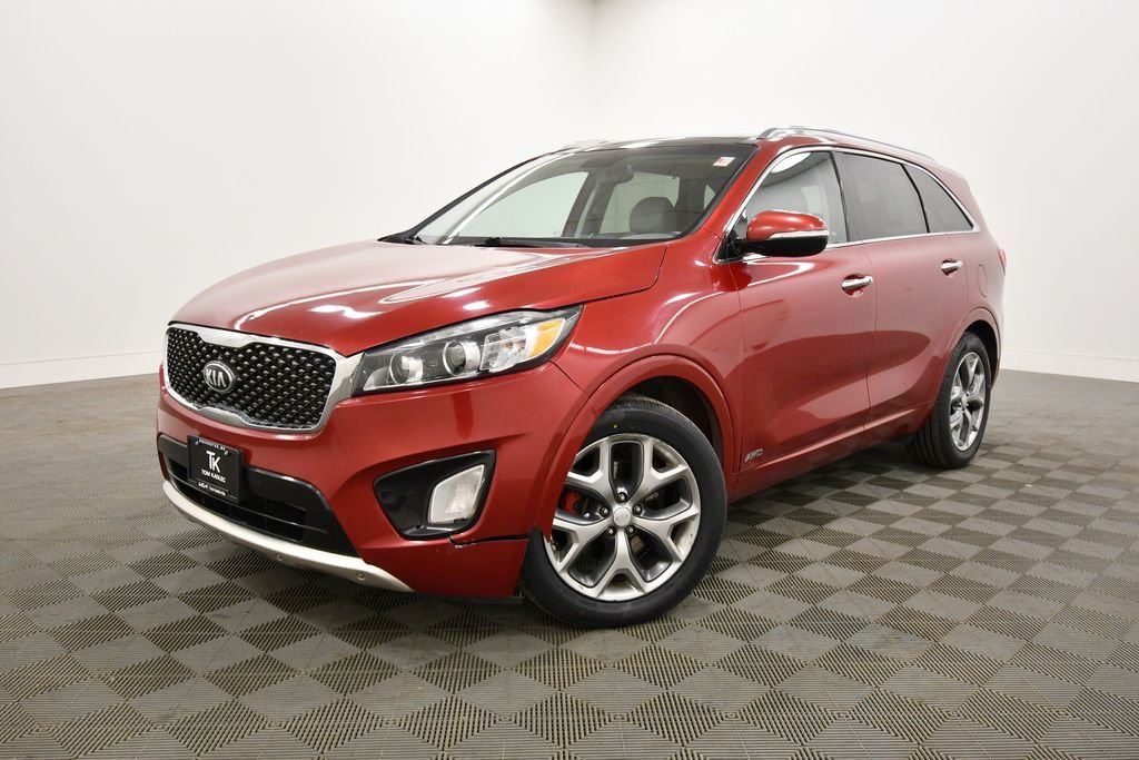 Used 2018 Kia Sorento SX with VIN 5XYPKDA53JG354228 for sale in Rochester, Minnesota