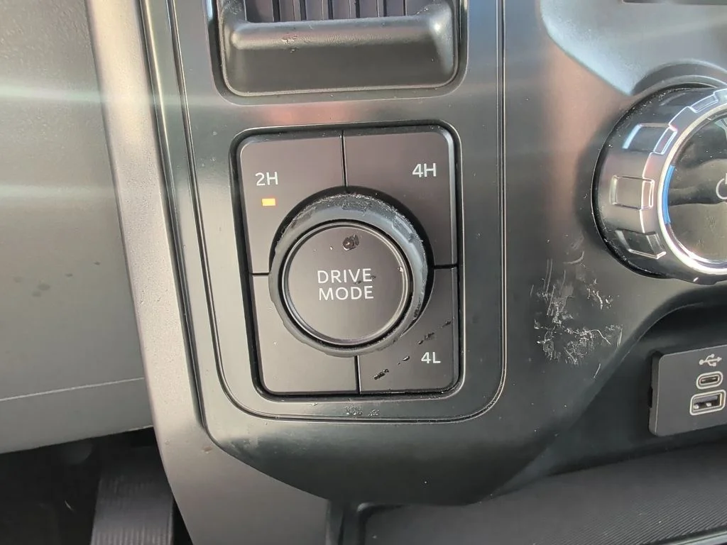 Used 2025 White Ford XLT image 15