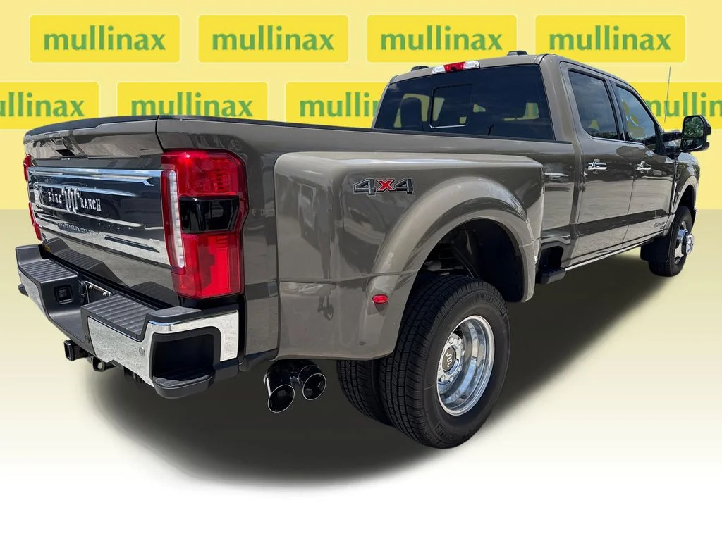 New 2026 Gray Ford King Ranch image 16