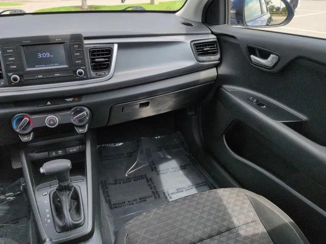 Used 2019 Blue Kia S image 16