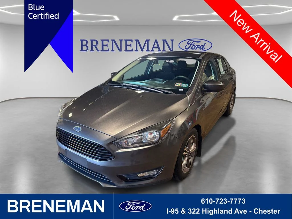 2018 Ford Focus Sedan SE's photo