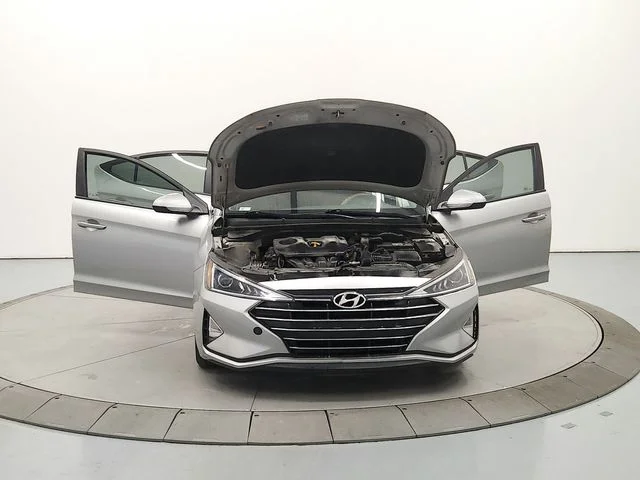 Used 2020 Silver Hyundai SEL image 11