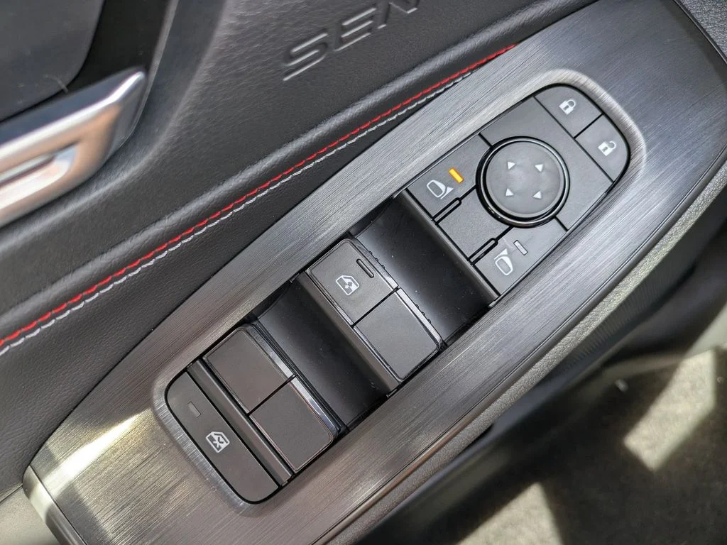 New 2026 Aspen White TriCoat Nissan SR image 21