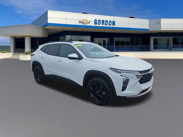 Used 2024 Summit White Chevrolet LT image 8