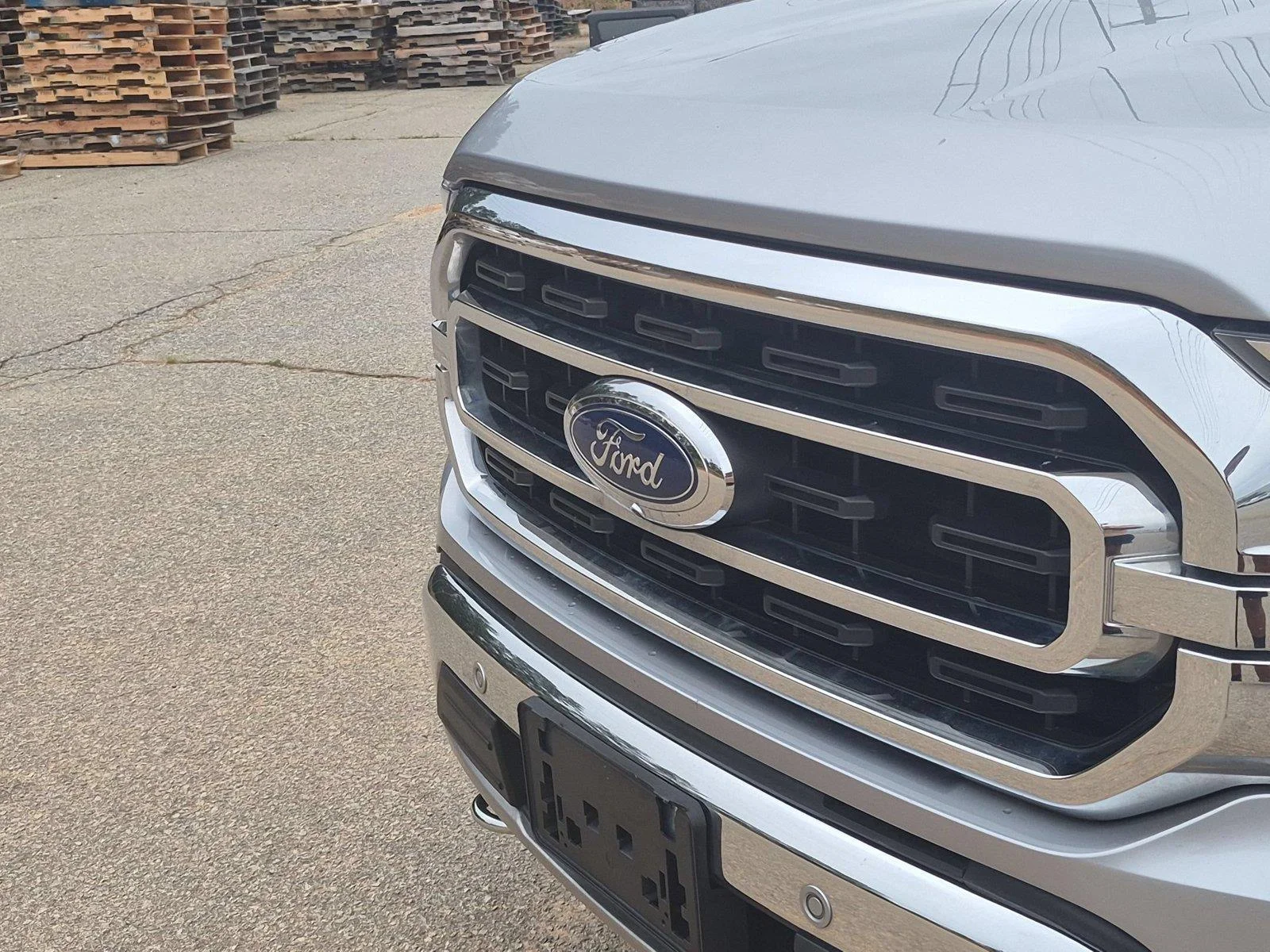 Used 2021 Iconic Silver Metallic Ford XLT image 12