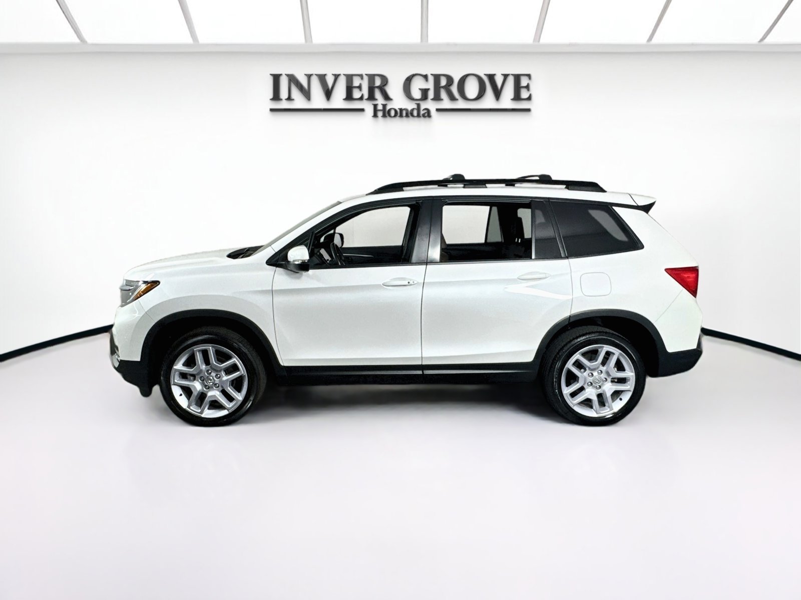 Used 2025 Platinum White Pearl Honda EX-L image 8
