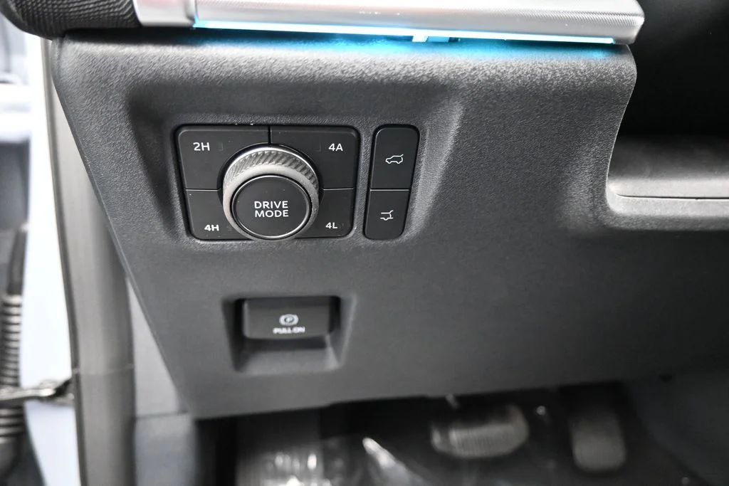 New 2026 Glacier Gray Metallic Tri-Coat Ford Platinum image 13