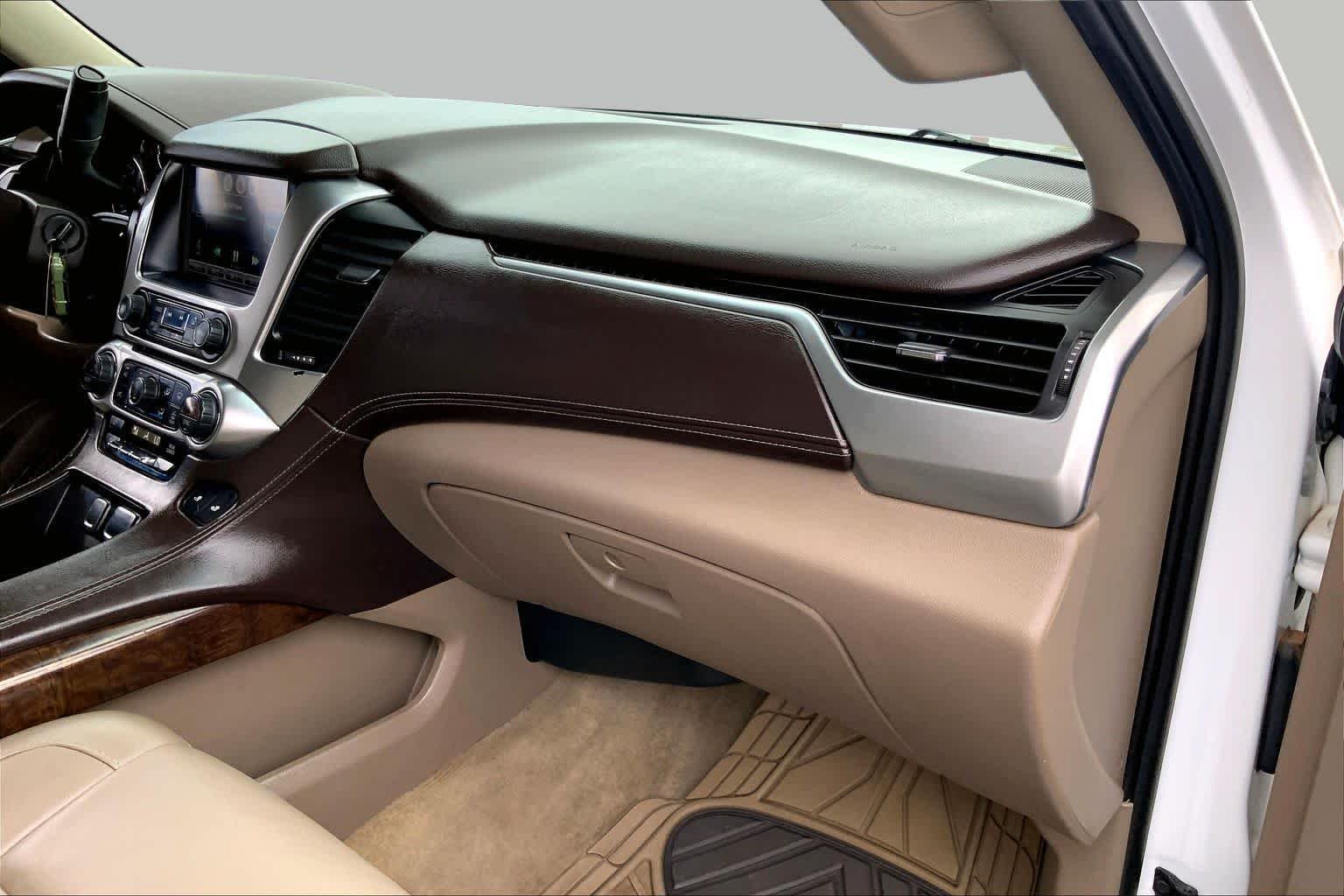 Used 2015 Summit White Chevrolet LT image 19