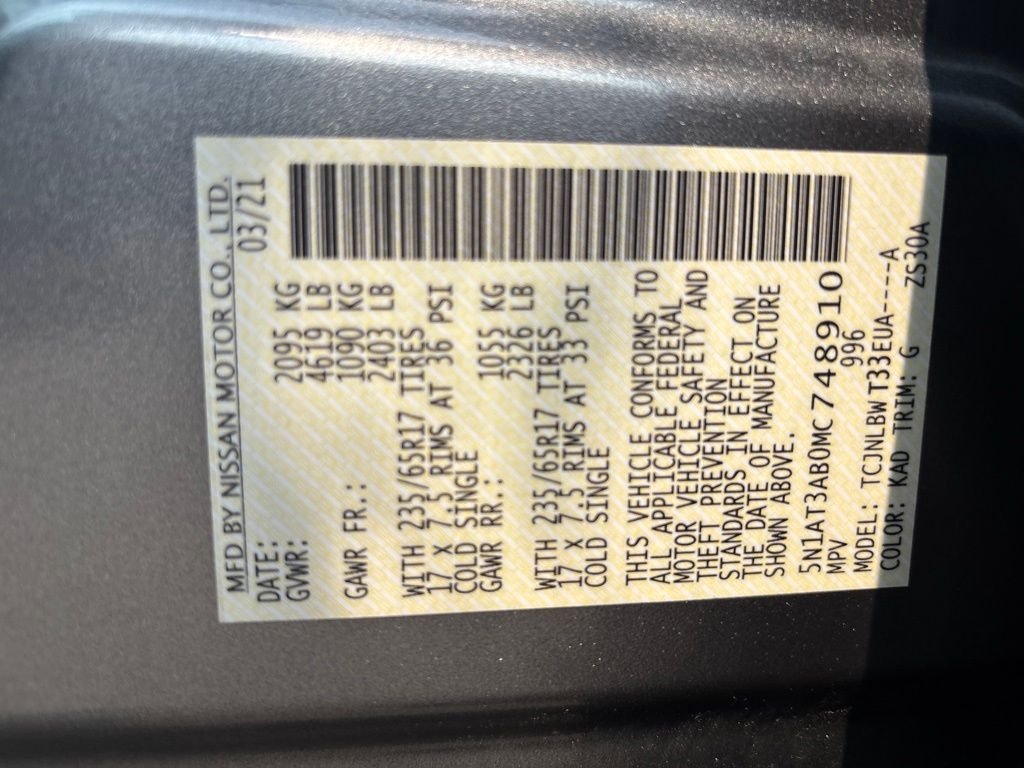 Used 2021 Gray Nissan S image 11