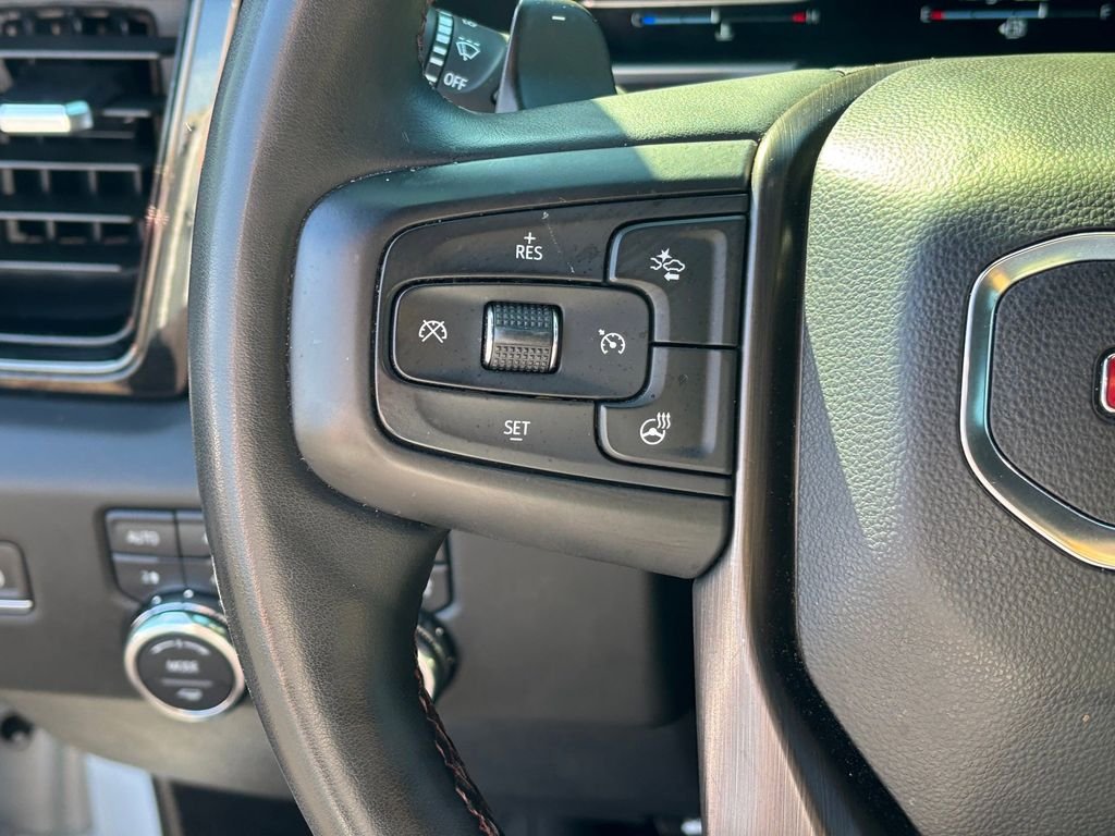 Used 2023 White GMC AT4X image 16