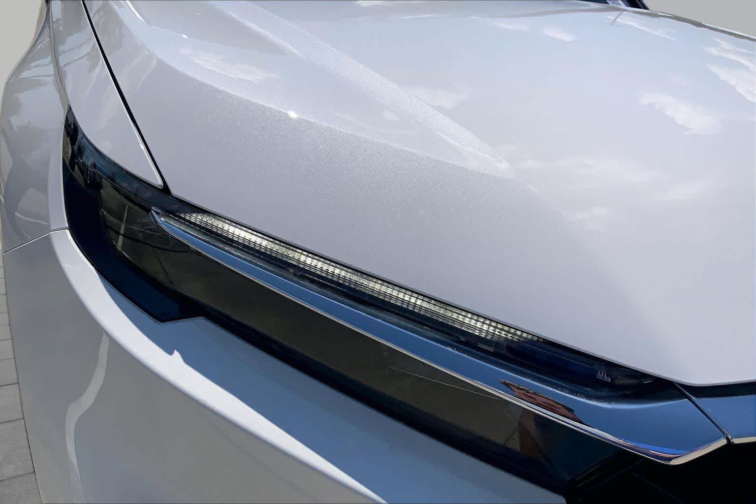 New 2026 Platinum White Pearl Honda 2WD LX image 13