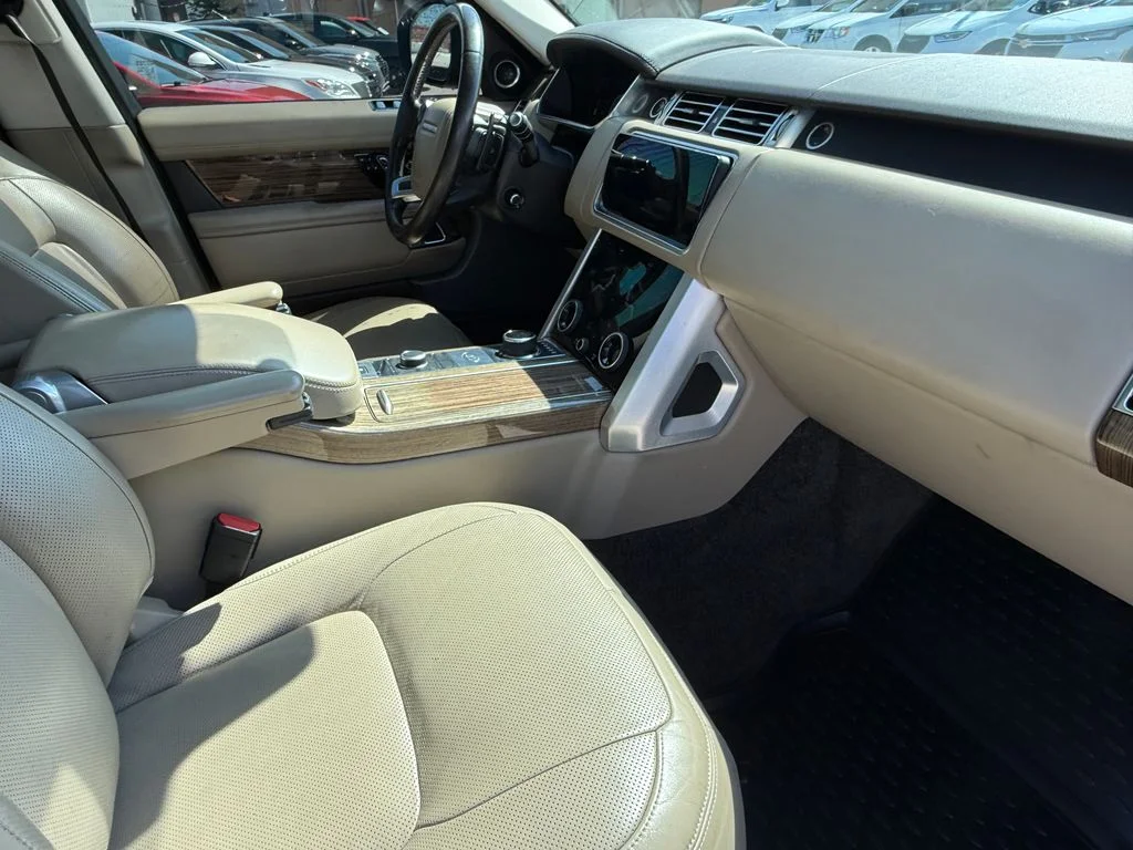 Used 2019 Blue Land Rover 3.0L V6 Supercharged HSE image 6