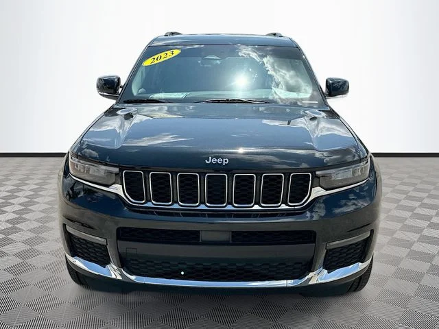 Used 2023 Black Jeep Limited image 2
