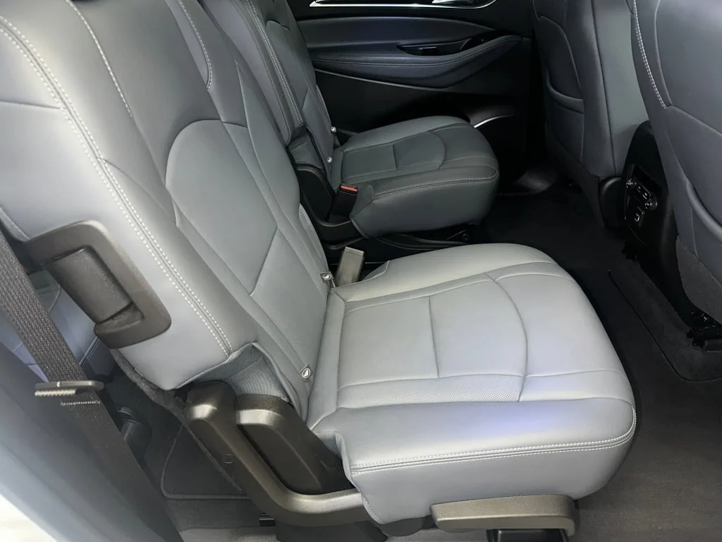 2024 Buick Enclave Essence - Photo 33