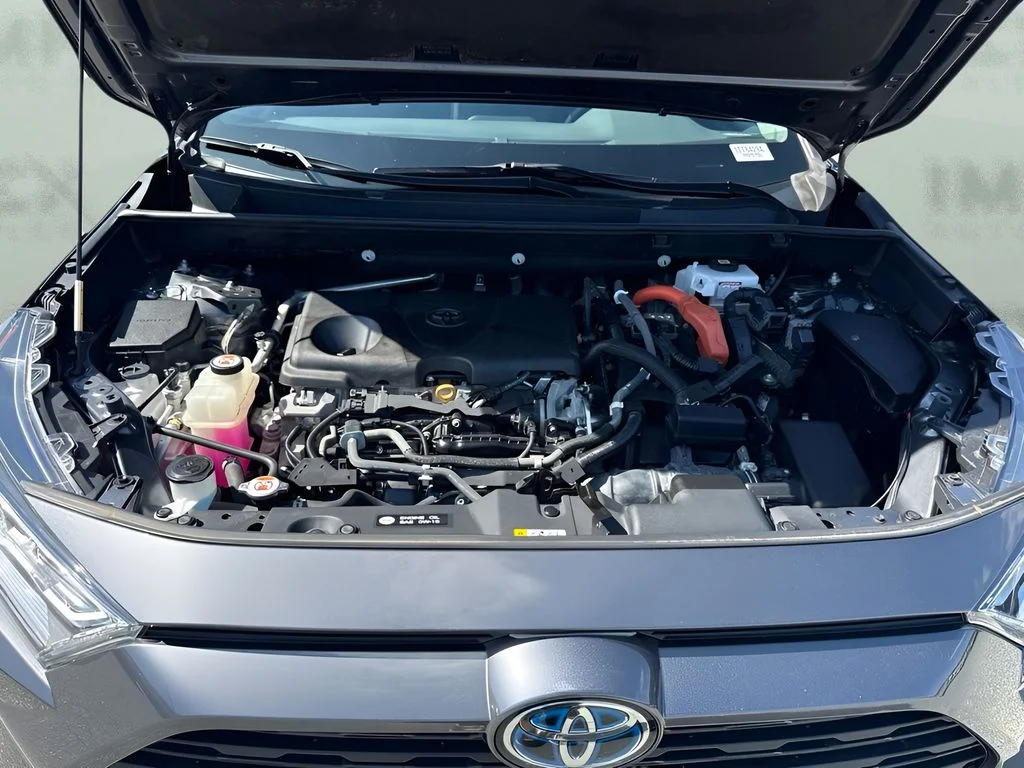 Used 2021 Gray Toyota XLE image 20