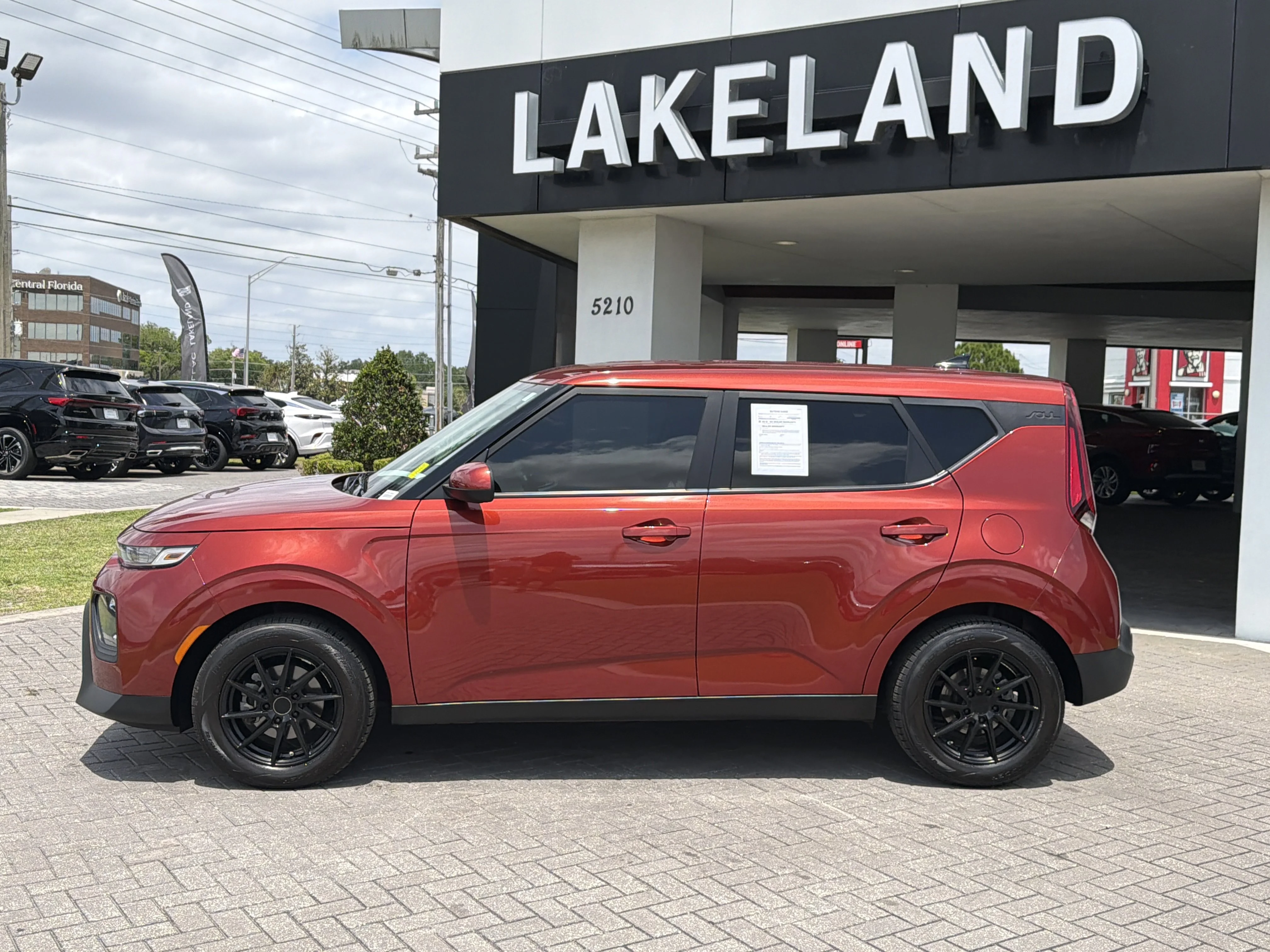 Used 2022 Mars Orange Kia LX image 3