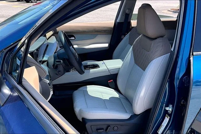 Certified Used 2026 Blue Nissan Platinum image 18