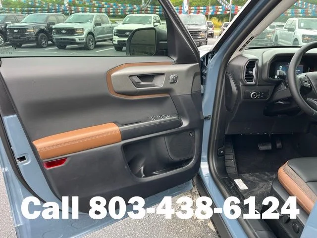 New 2026 Azure Gray Metallic Tri-Coat Ford Outer Banks® image 4