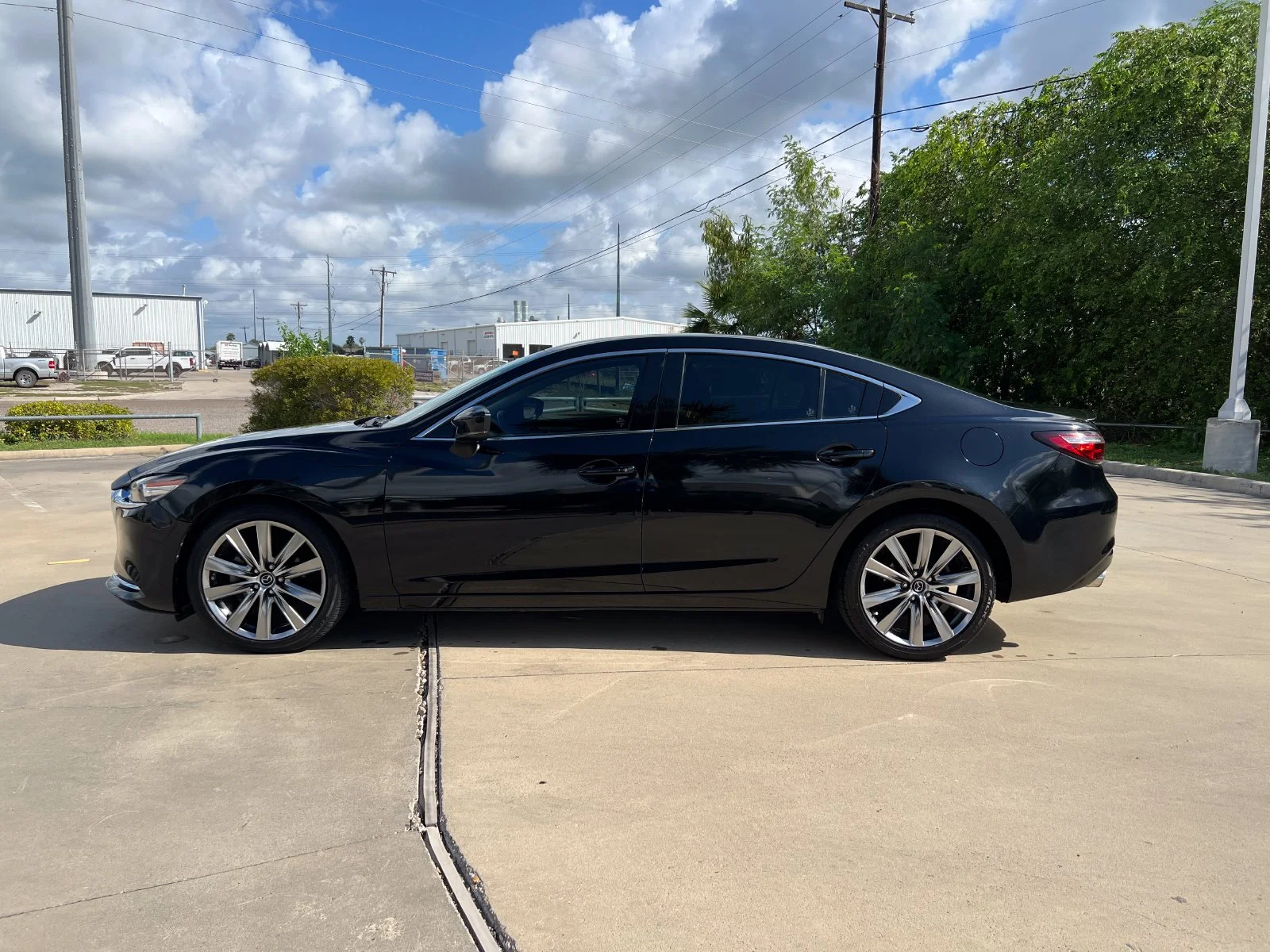 Used 2018 Black Mazda Grand Touring Reserve image 2