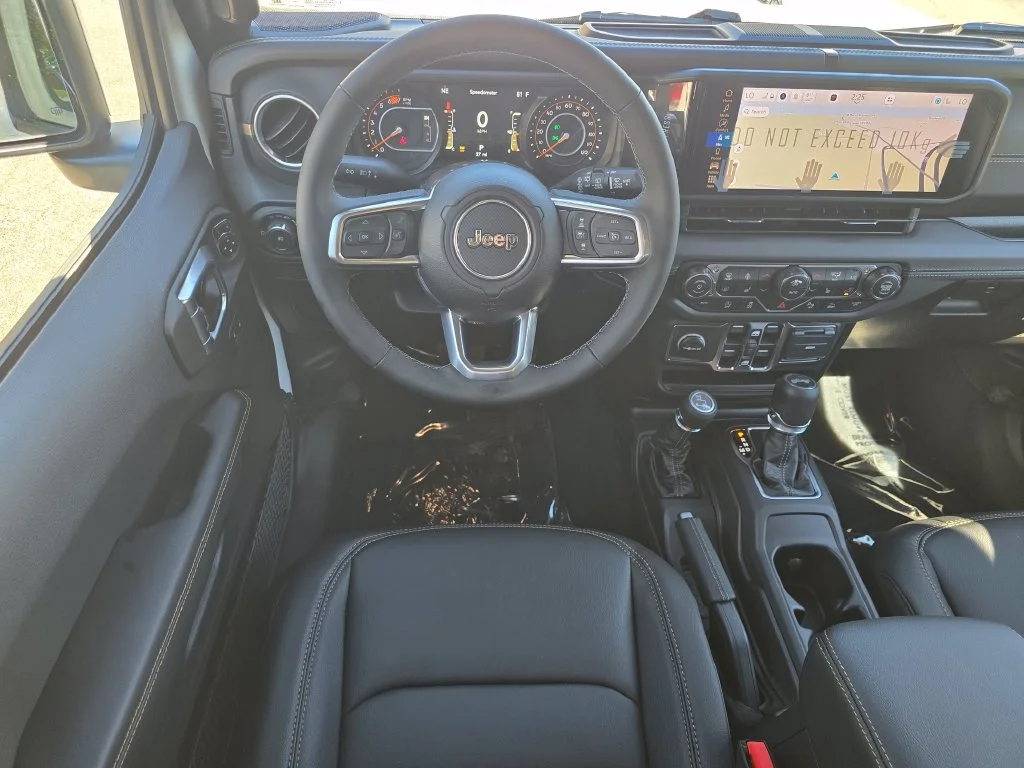 New 2027 White/off-white Jeep Sahara image 29