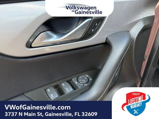 Used 2023 Copper Bronze Metallic Chevrolet LT image 17