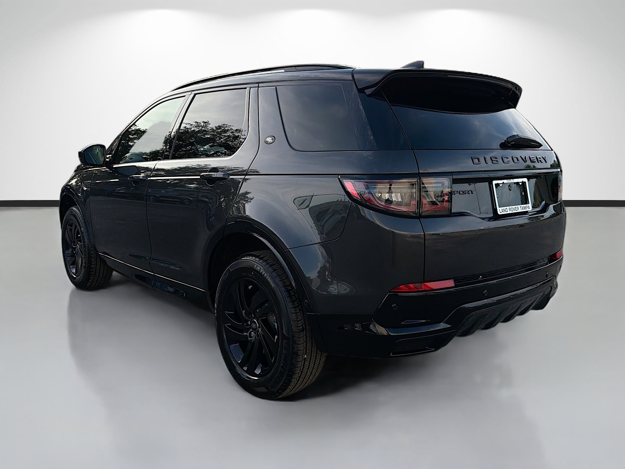 New 2026 Carpathian Grey LAND ROVER  image 3