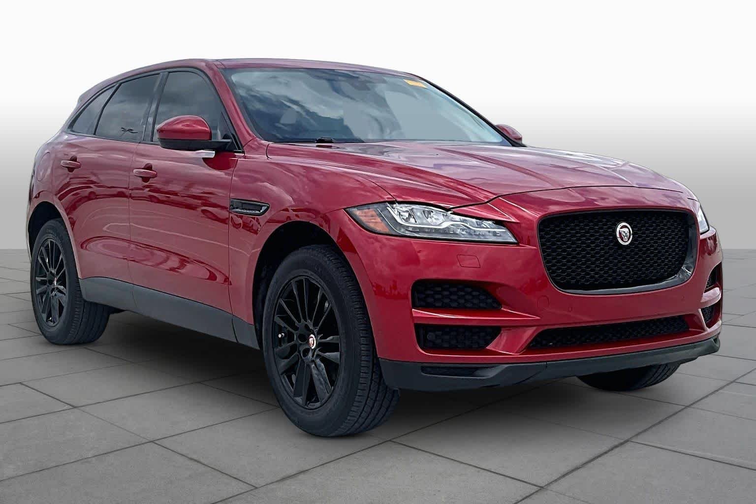 Used 2017 Odyssey Red Metallic Jaguar 35t Prestige image 3