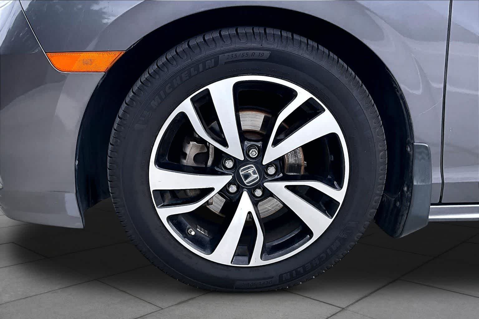 Used 2019 Modern Steel Metallic Honda Elite image 11