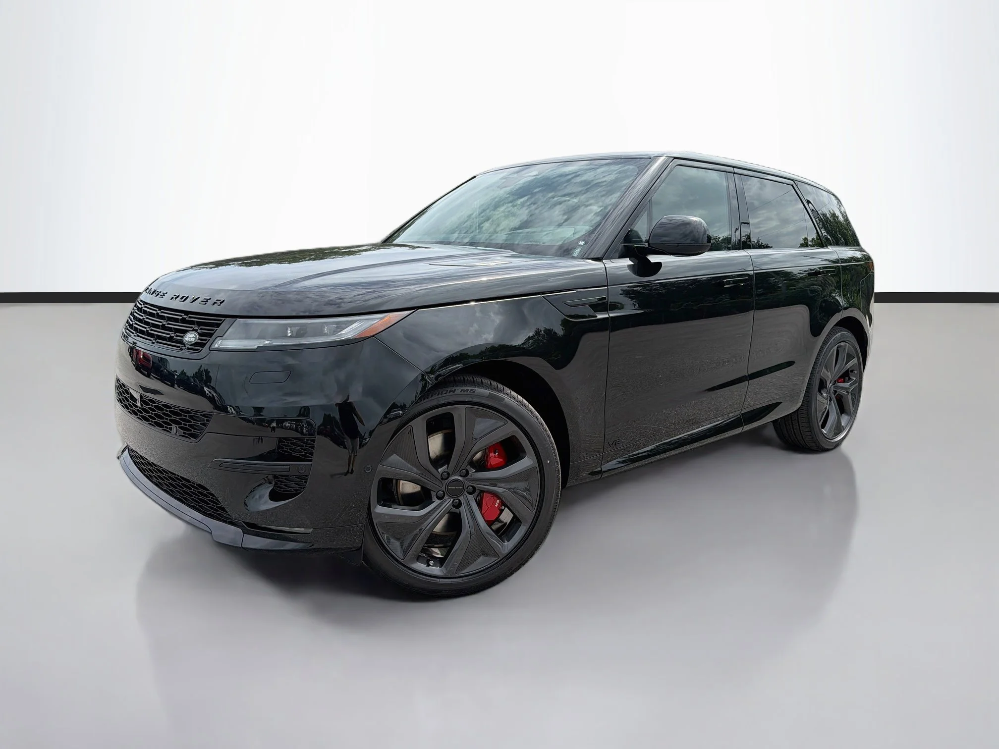 New 2026 Santorini Black Land Rover Dynamic SE image 1