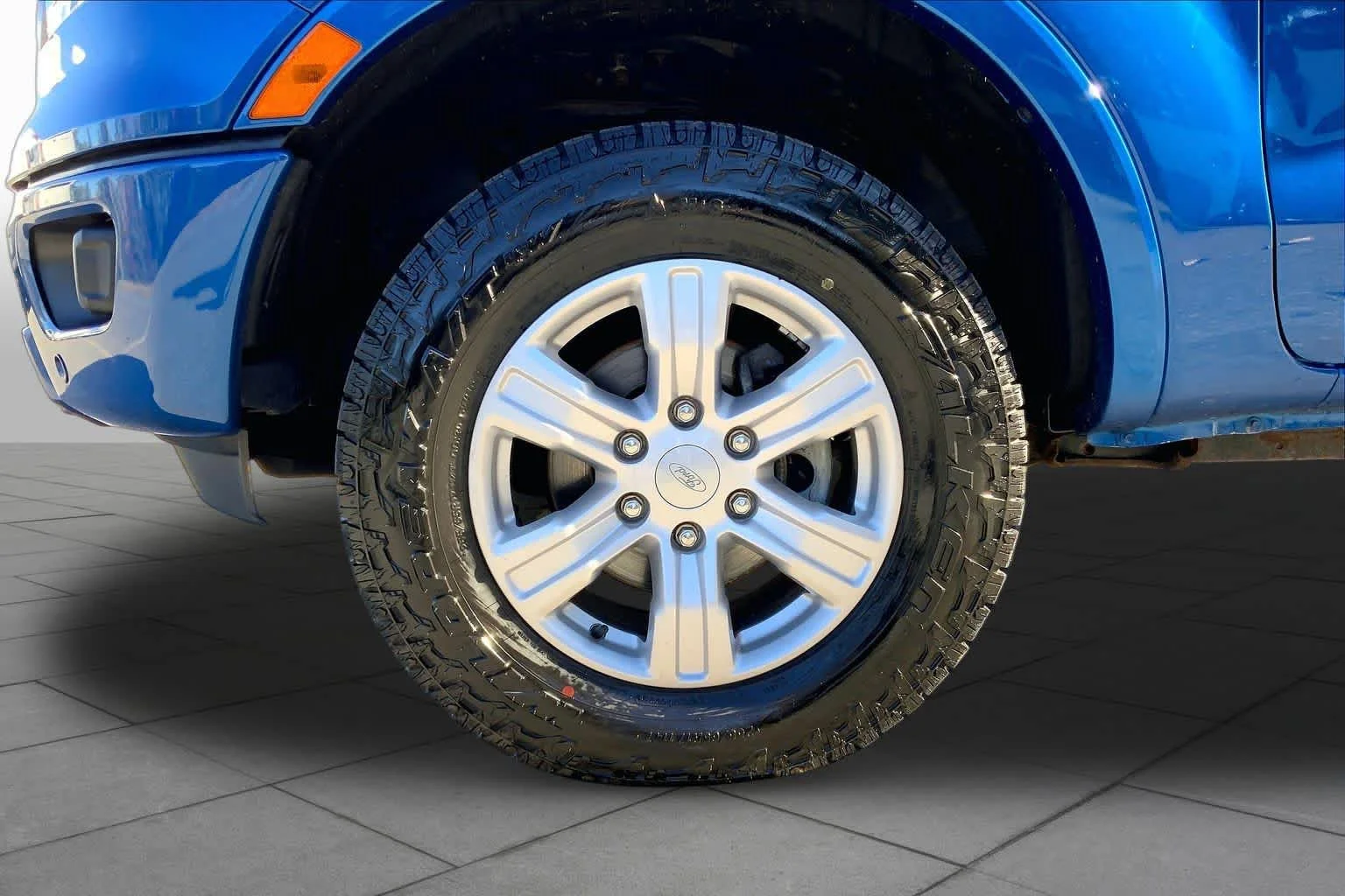 Certified Used 2019 Blue Ford XLT image 11