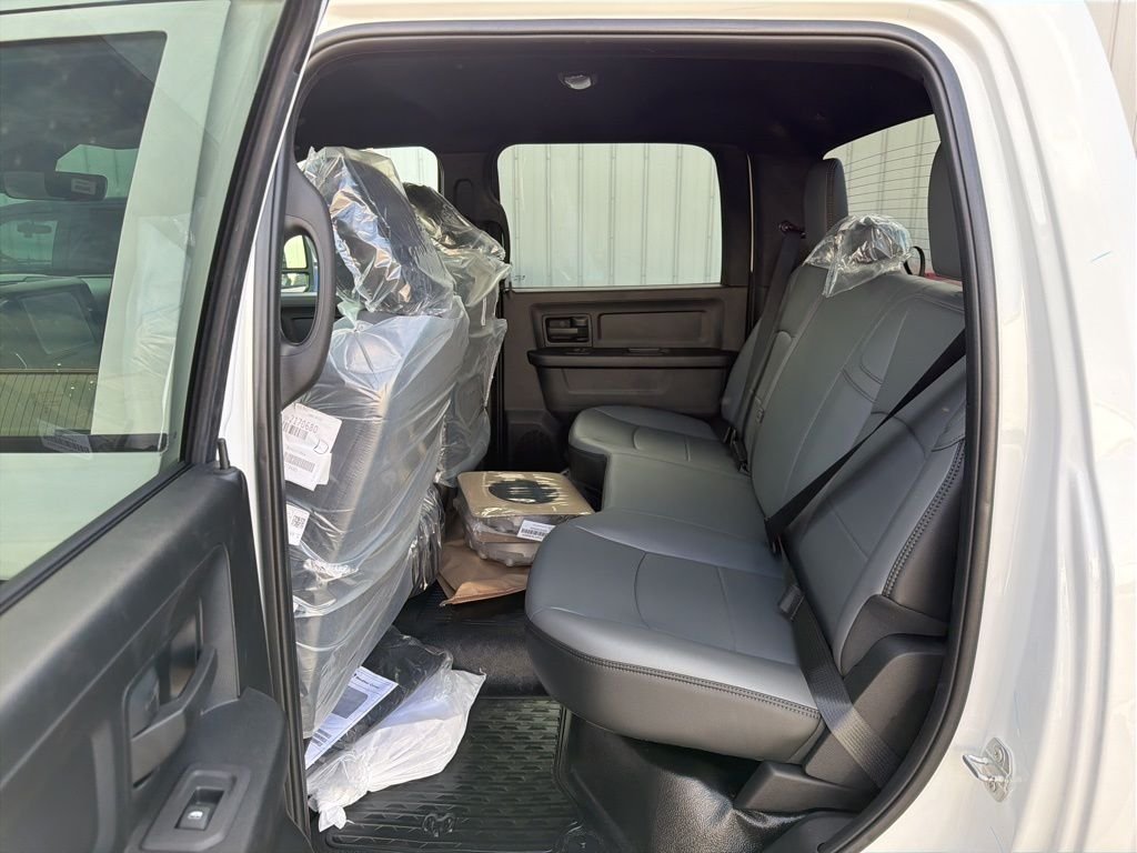 New 2026 Bright White Clear-Coat Exterior Paint RAM Tradesman image 9