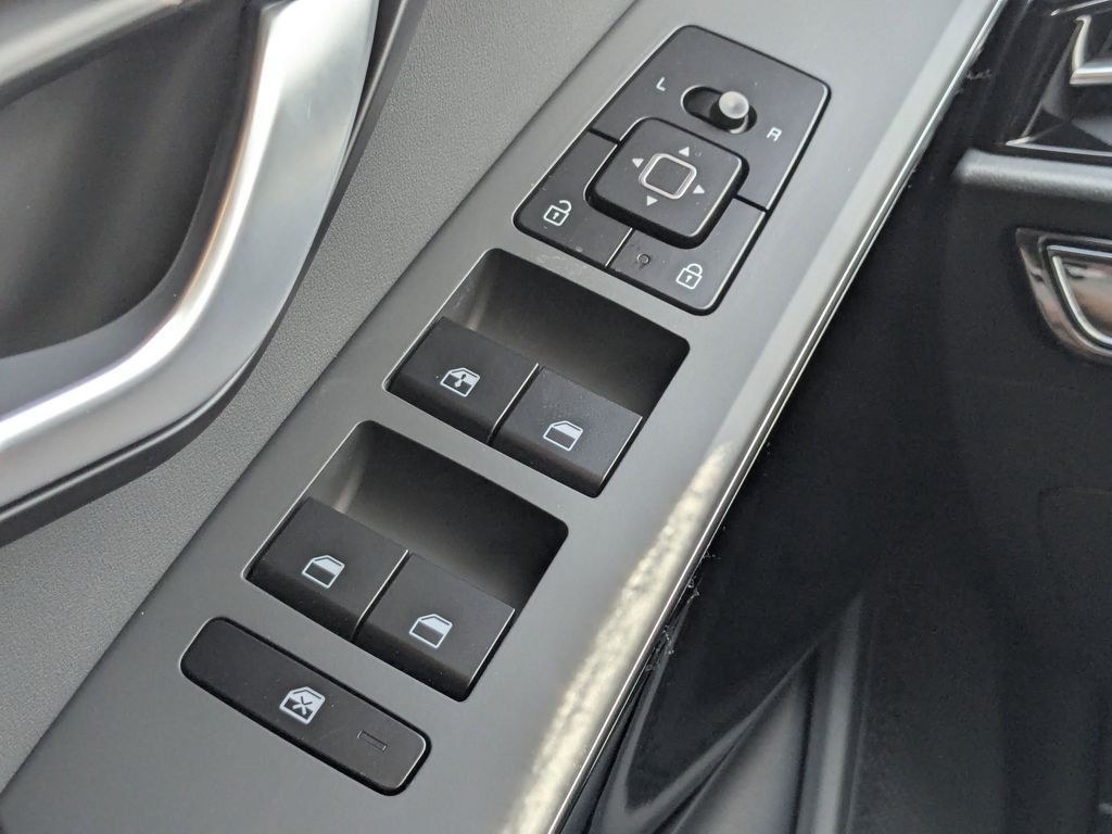 2025 Kia Niro EX - Photo 25