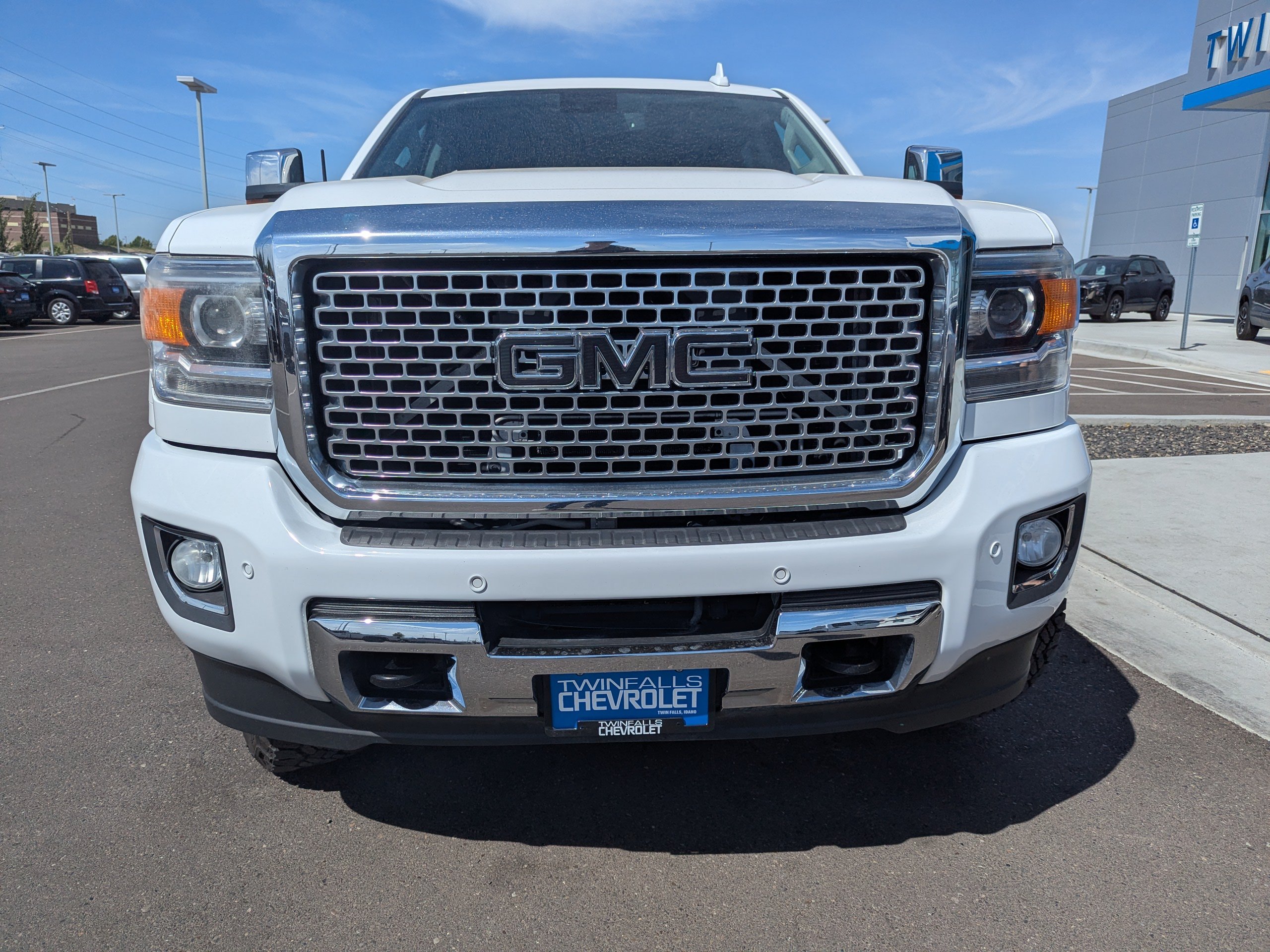 Used 2015 SUMMIT WHITE GMC Denali image 5