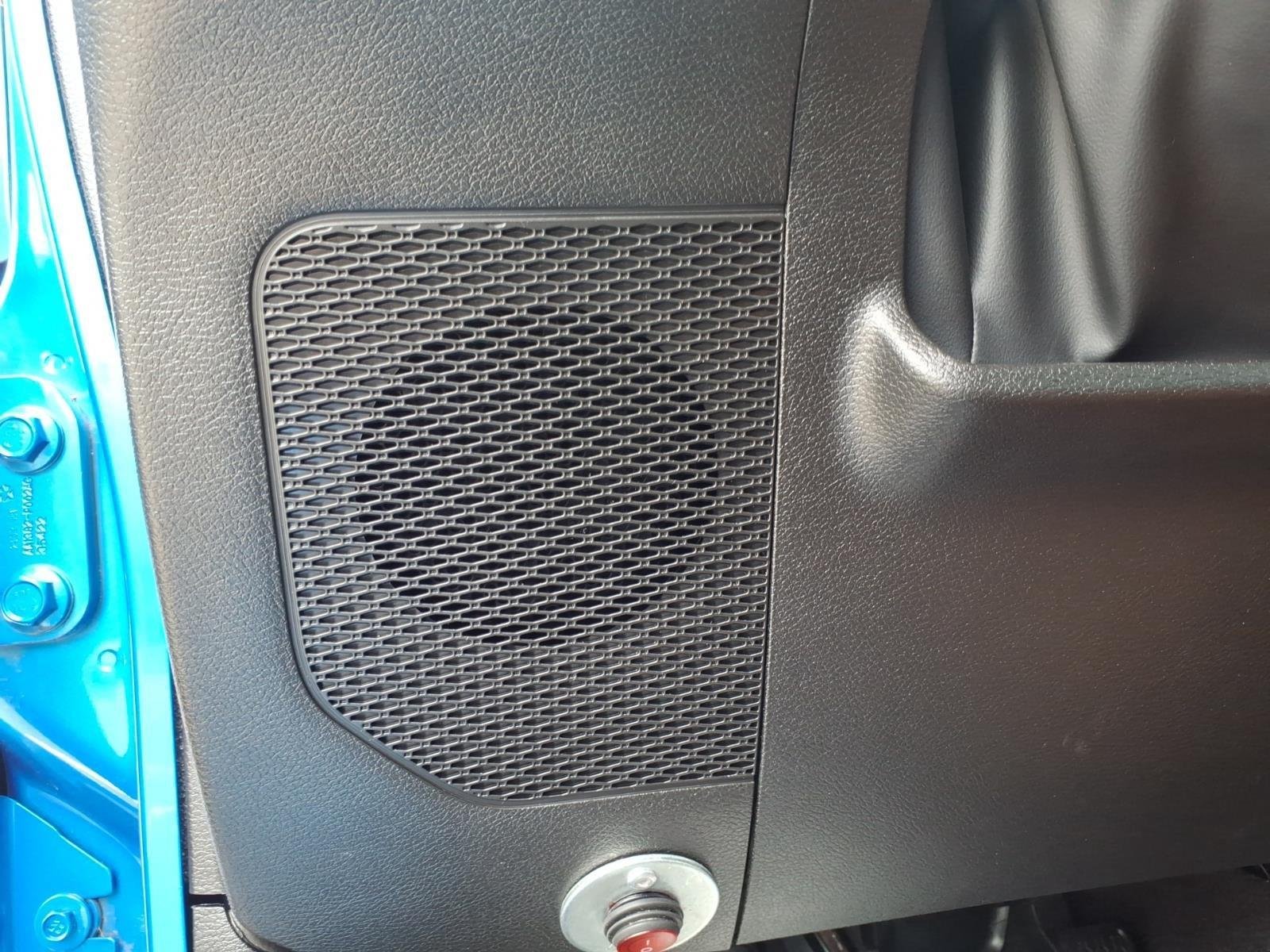 Used 2023 Hydro Blue Pearlcoat Jeep Sport image 6