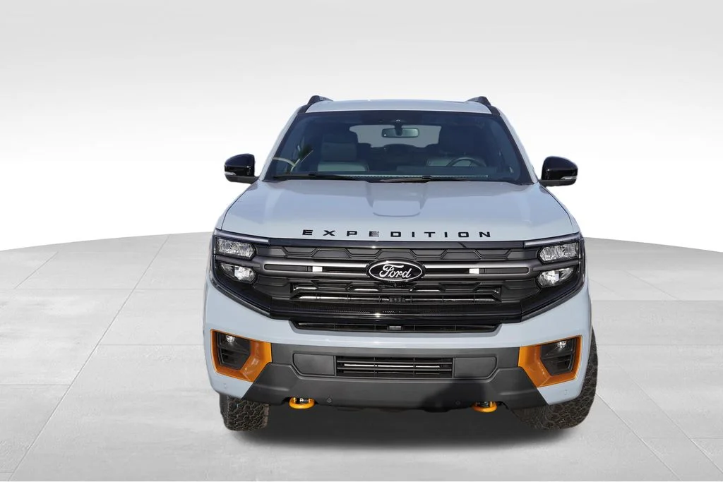New 2026 Gray Ford Tremor image 8