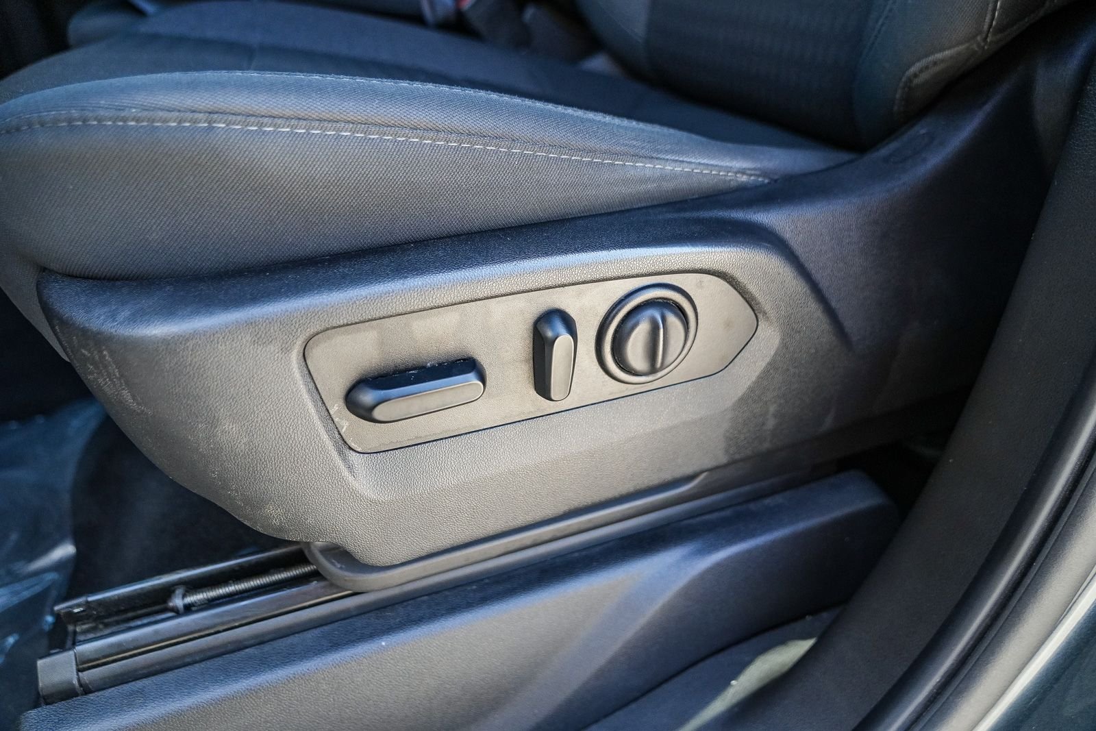 Used 2021 Gray Chevrolet LT image 21