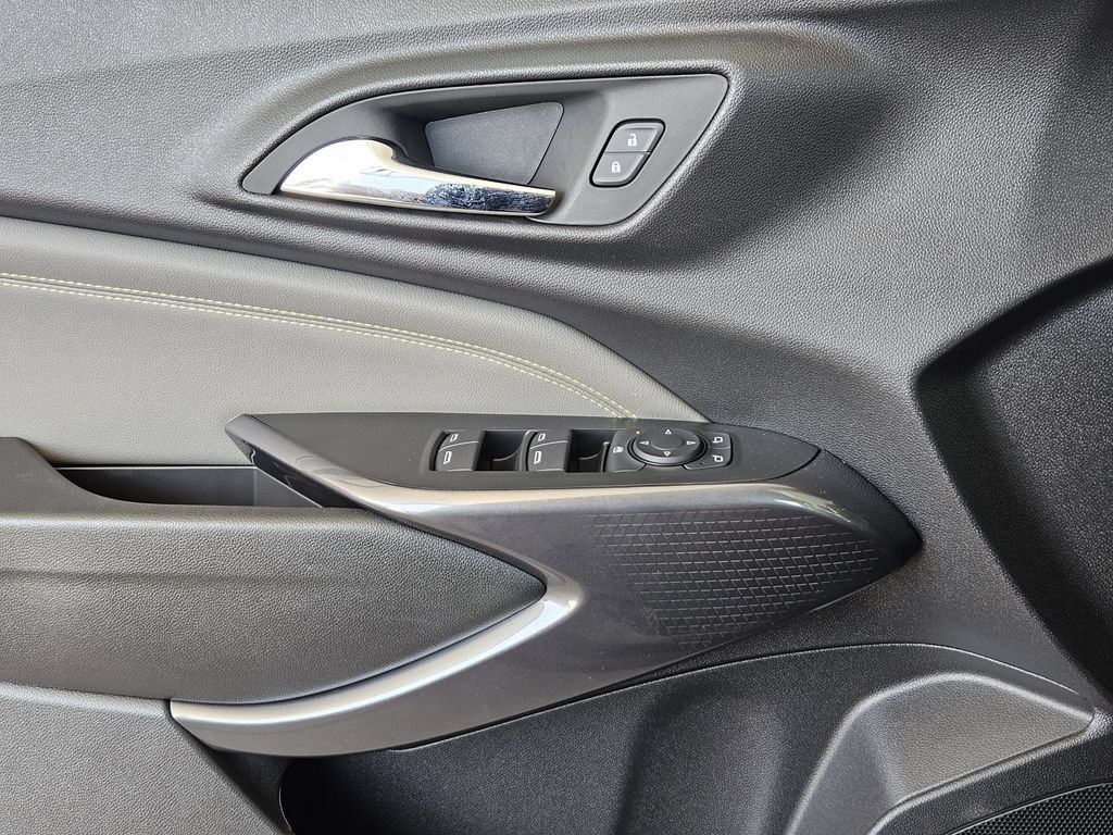 2026 Chevrolet Trax Activ - Photo 27
