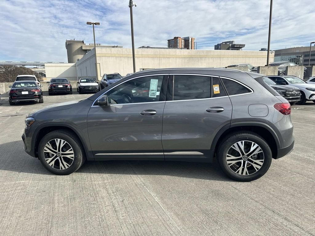 Used 2026 Mountain Grey Metallic Mercedes-Benz GLA 250 image 8