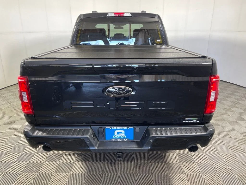 Used 2023 Agate Black Metallic Ford XLT image 7