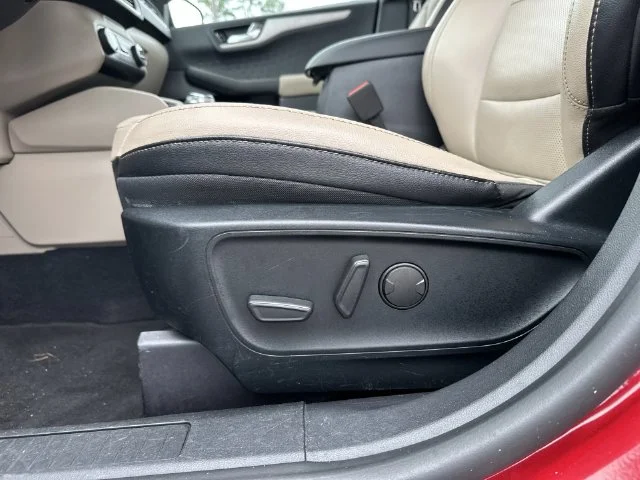 Used 2020 Red Ford SEL image 13