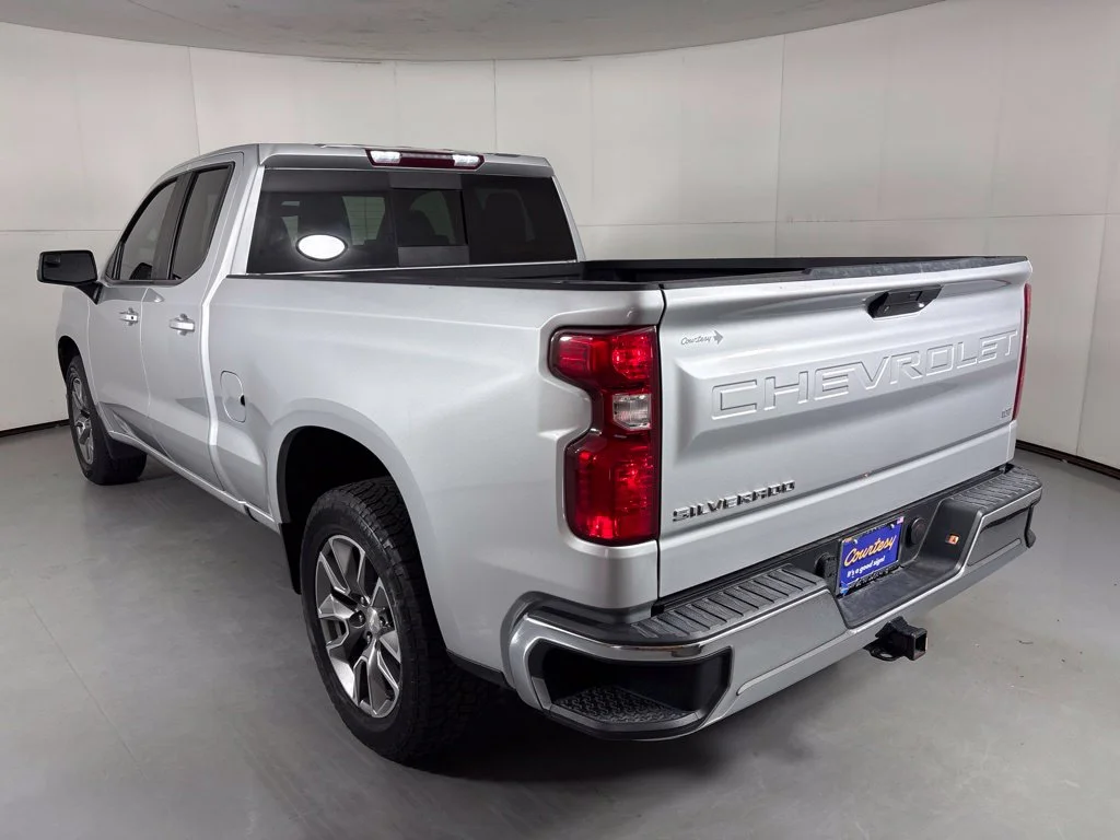 Used 2022 Silver Chevrolet LT image 7